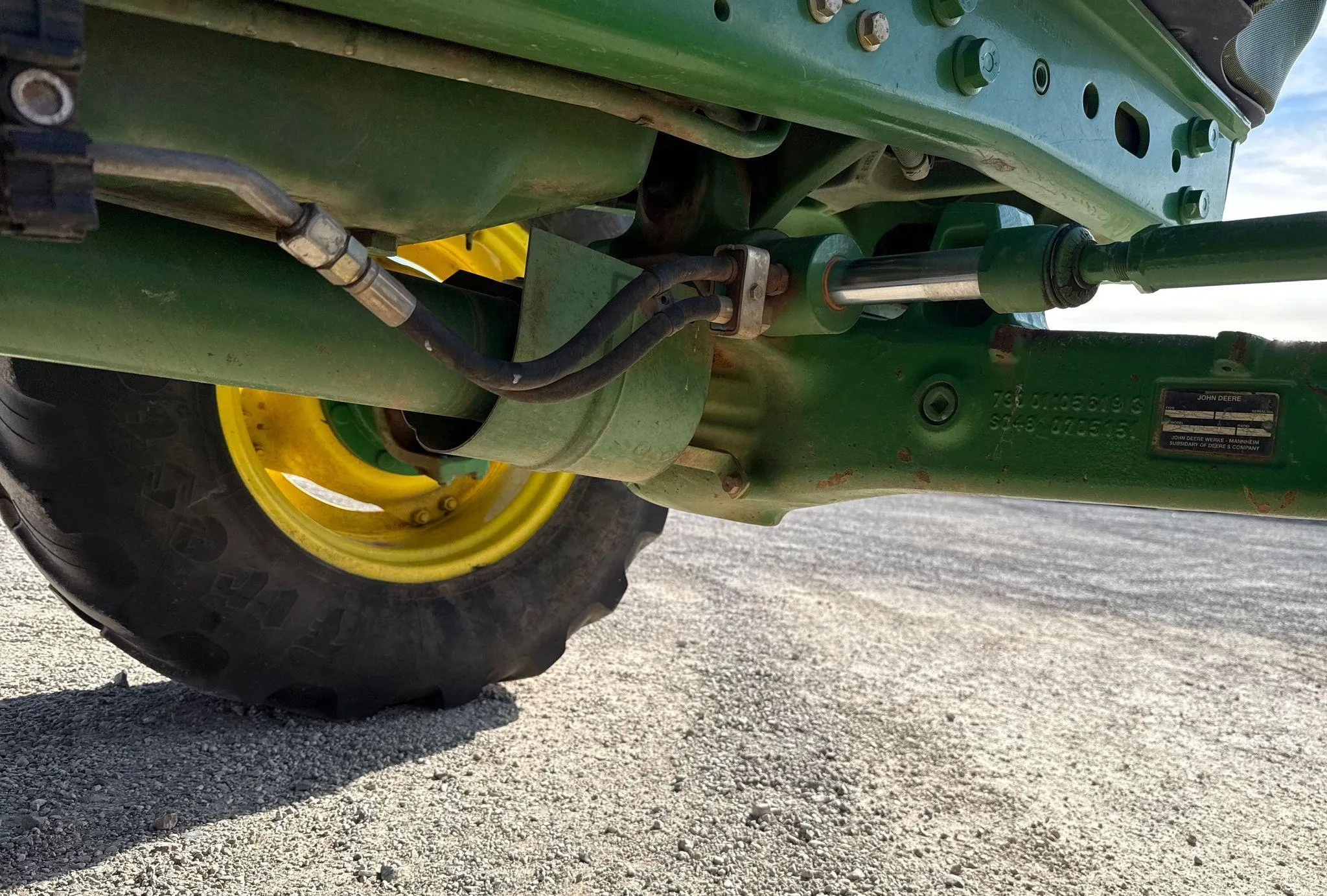 2016 John Deere 6110M MFWD