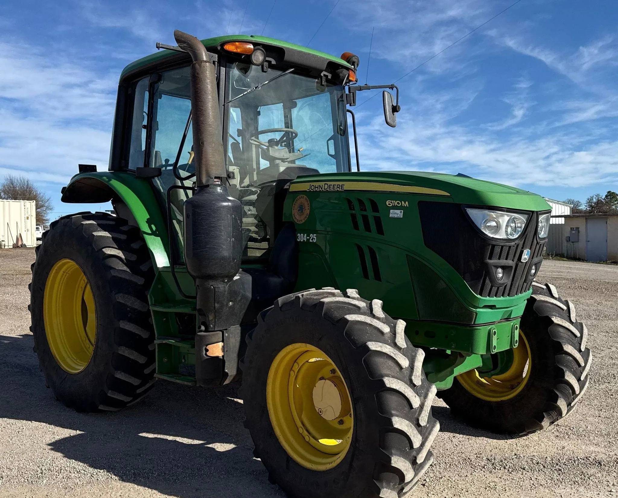 2016 John Deere 6110M MFWD