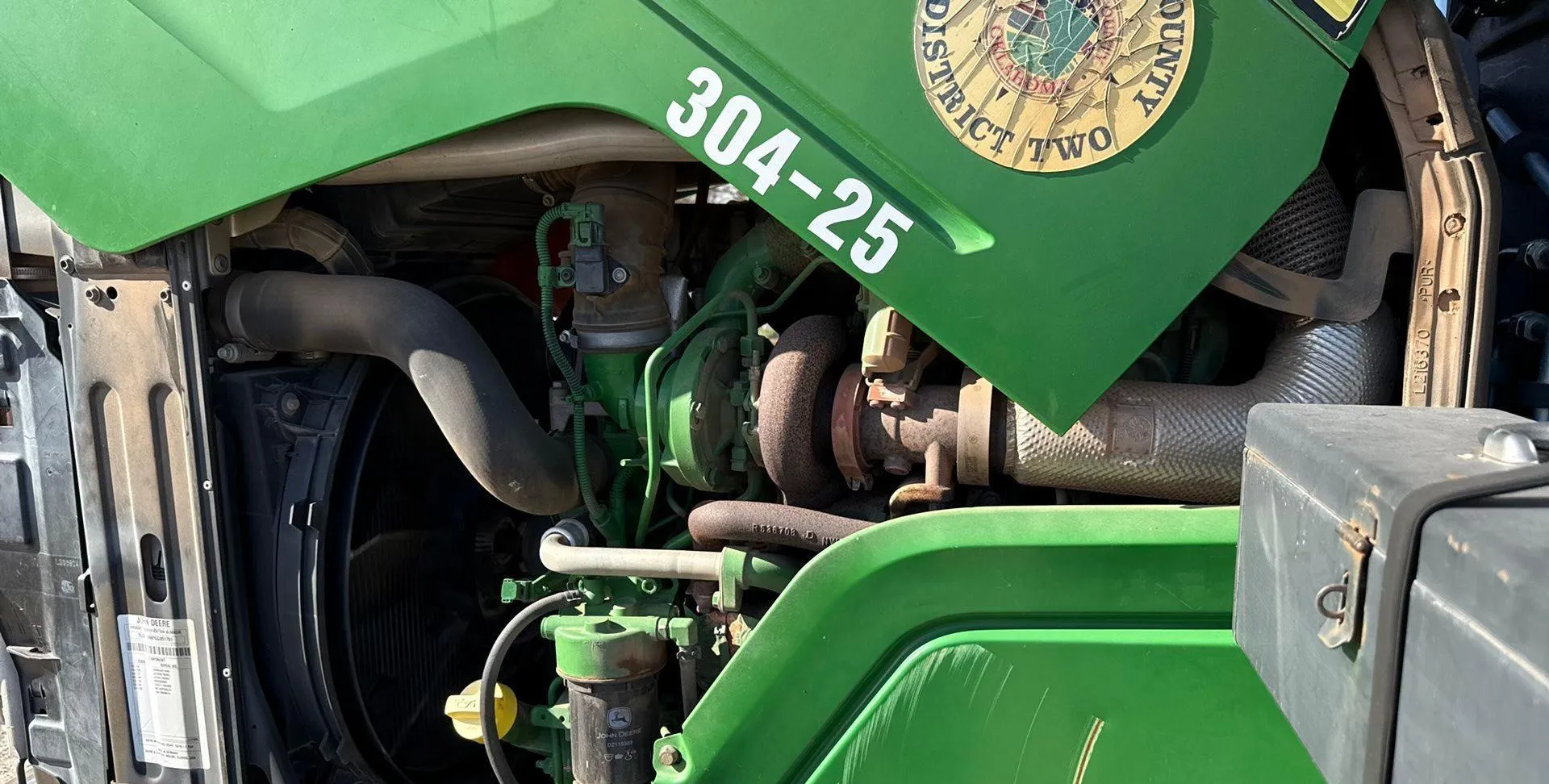 2016 John Deere 6110M MFWD