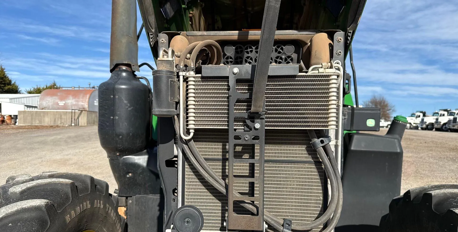 2016 John Deere 6110M MFWD