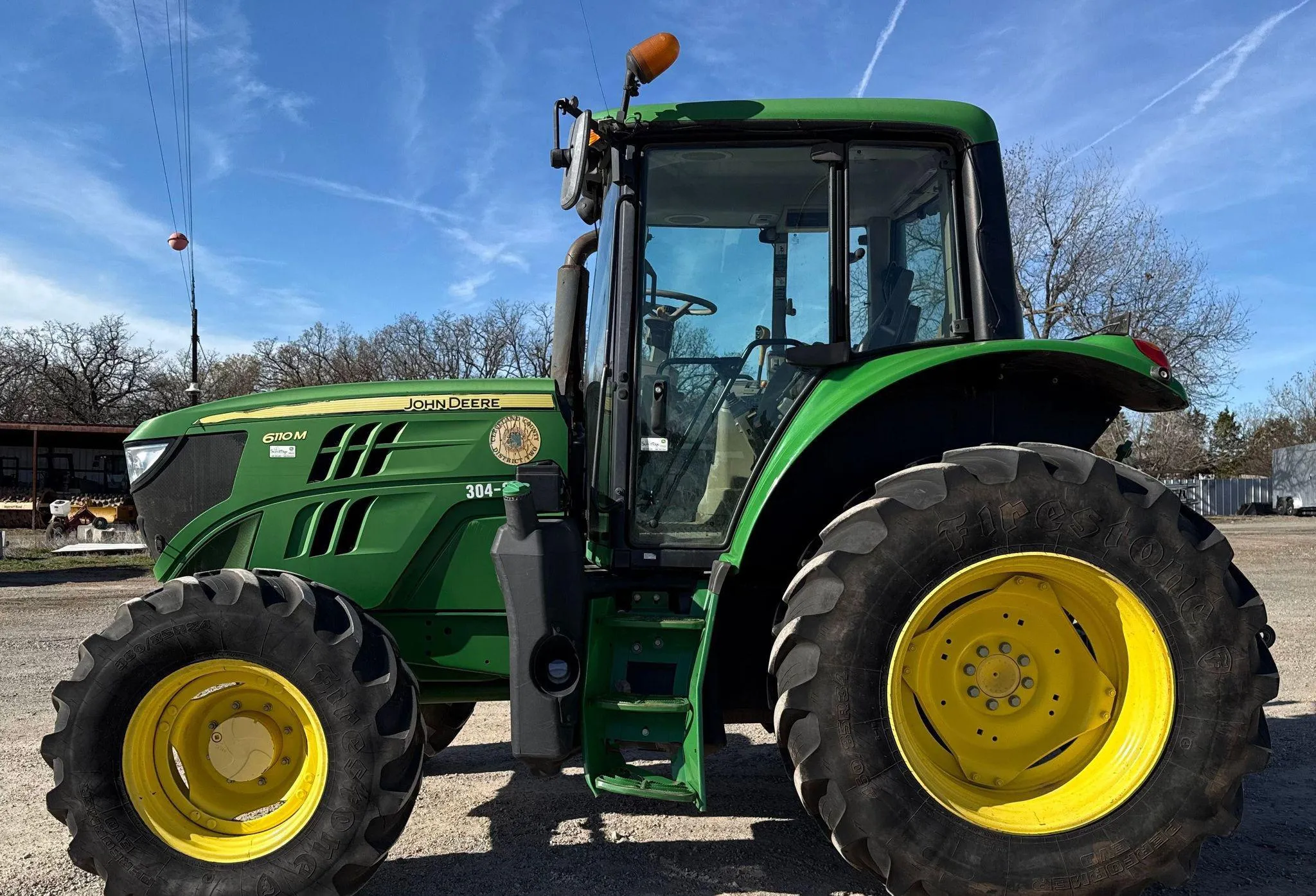 2016 John Deere 6110M MFWD