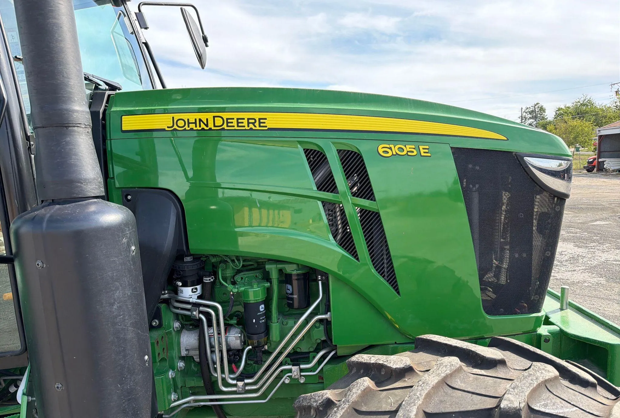 2022 John Deere 6105E MFWD