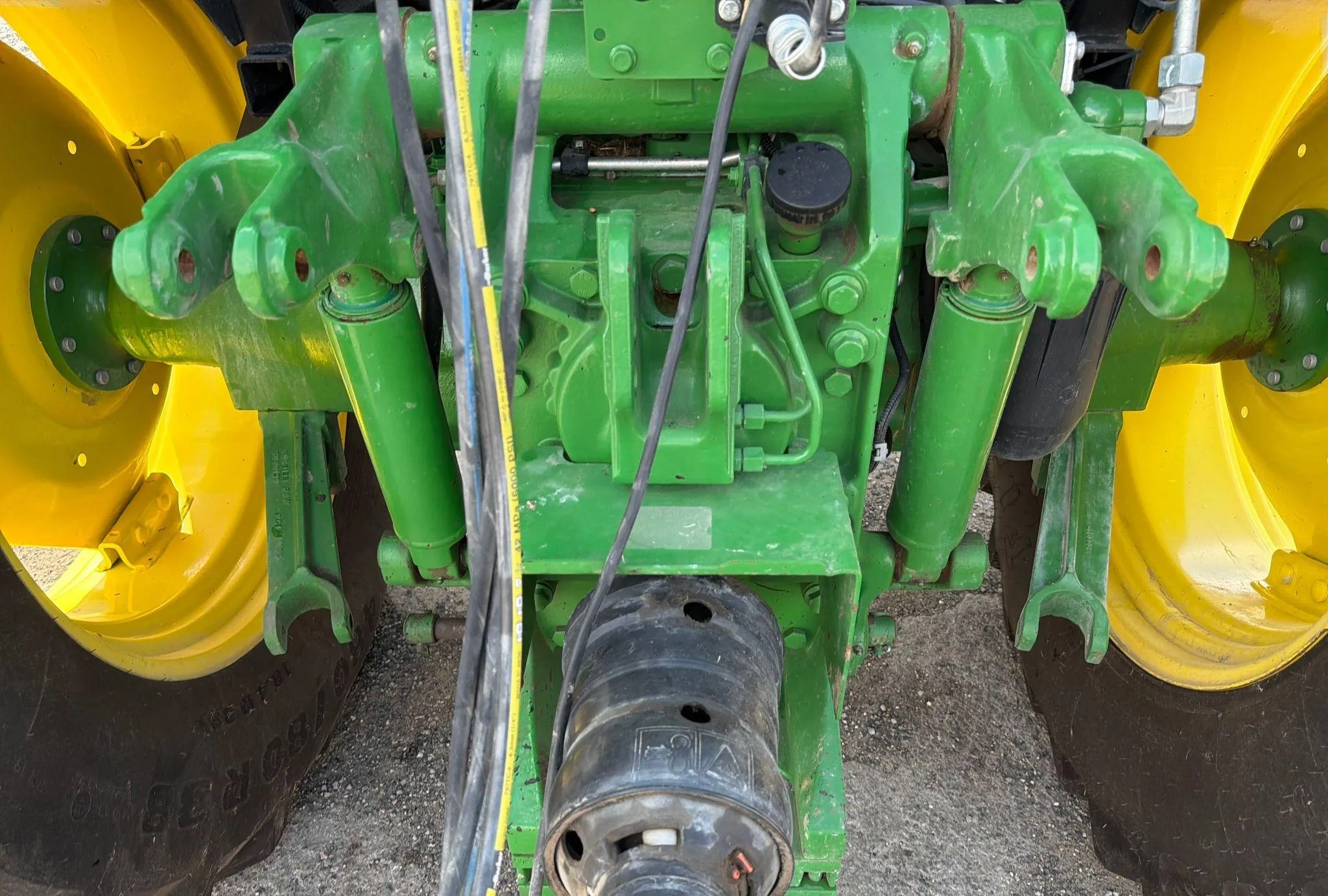 2022 John Deere 6105E MFWD
