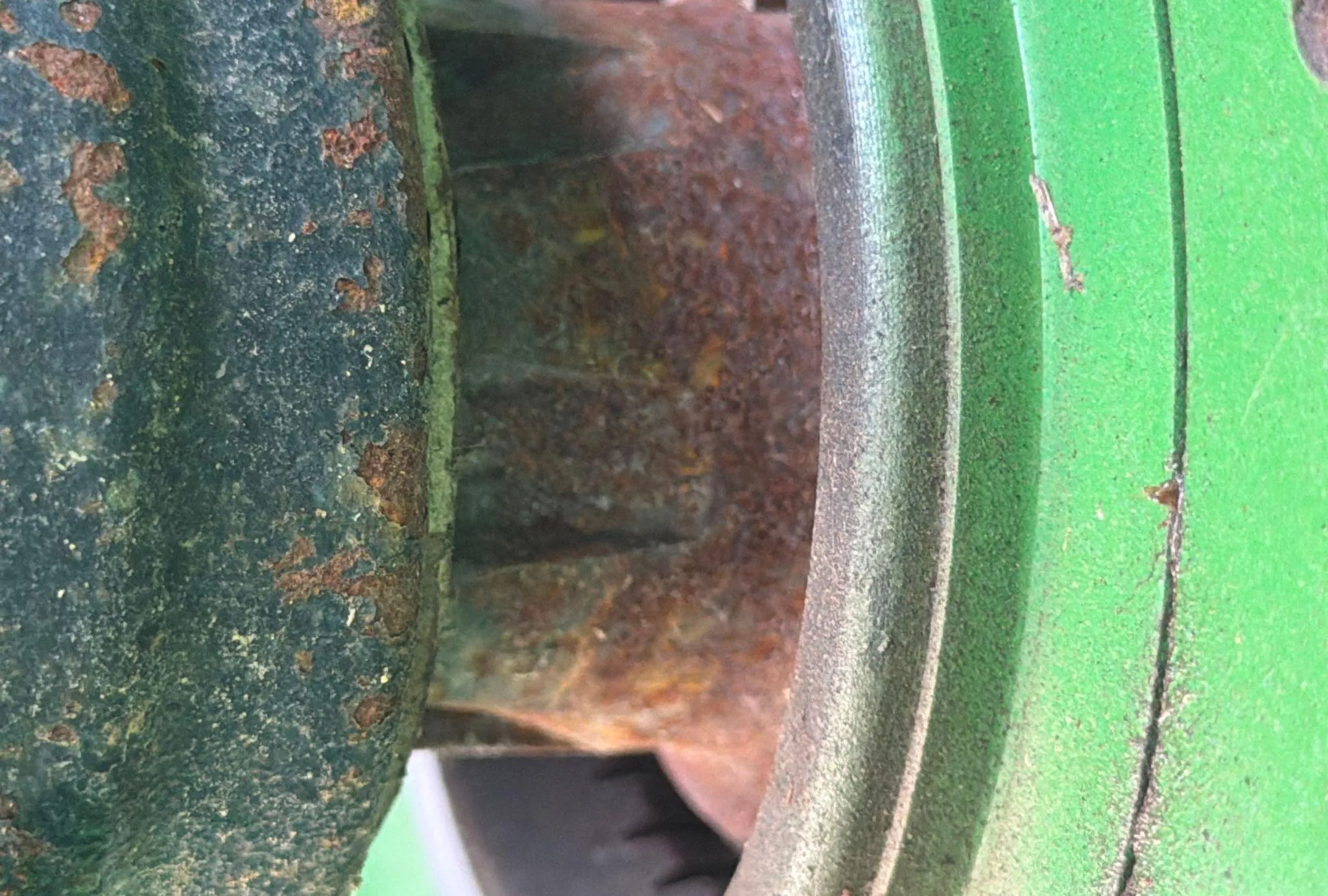 2022 John Deere 6105E MFWD