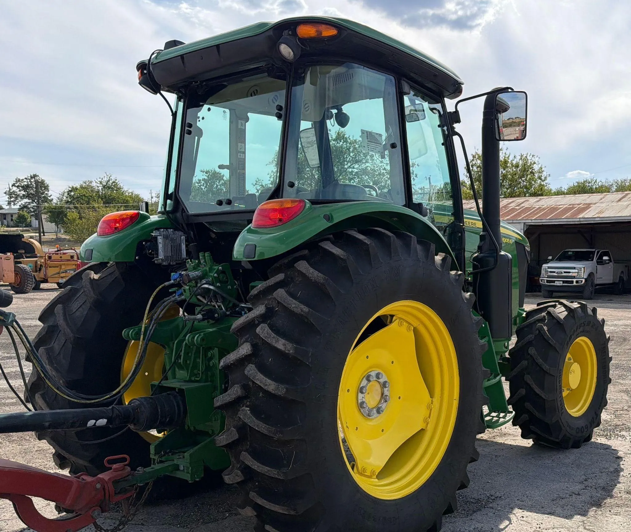 2022 John Deere 6105E MFWD