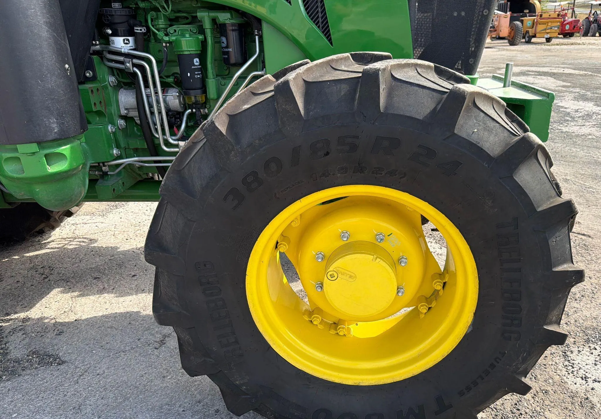 2022 John Deere 6105E MFWD