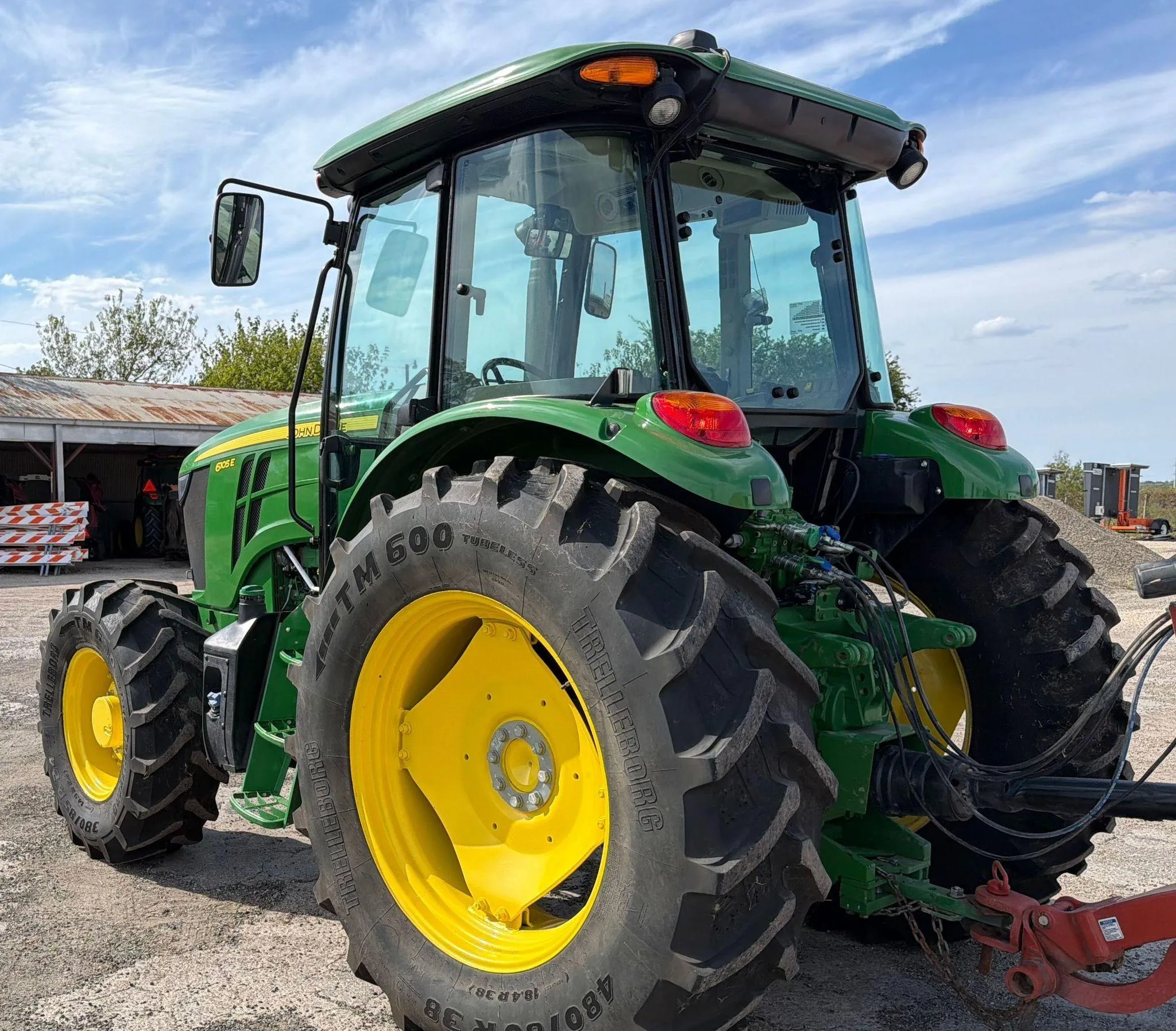 2022 John Deere 6105E MFWD