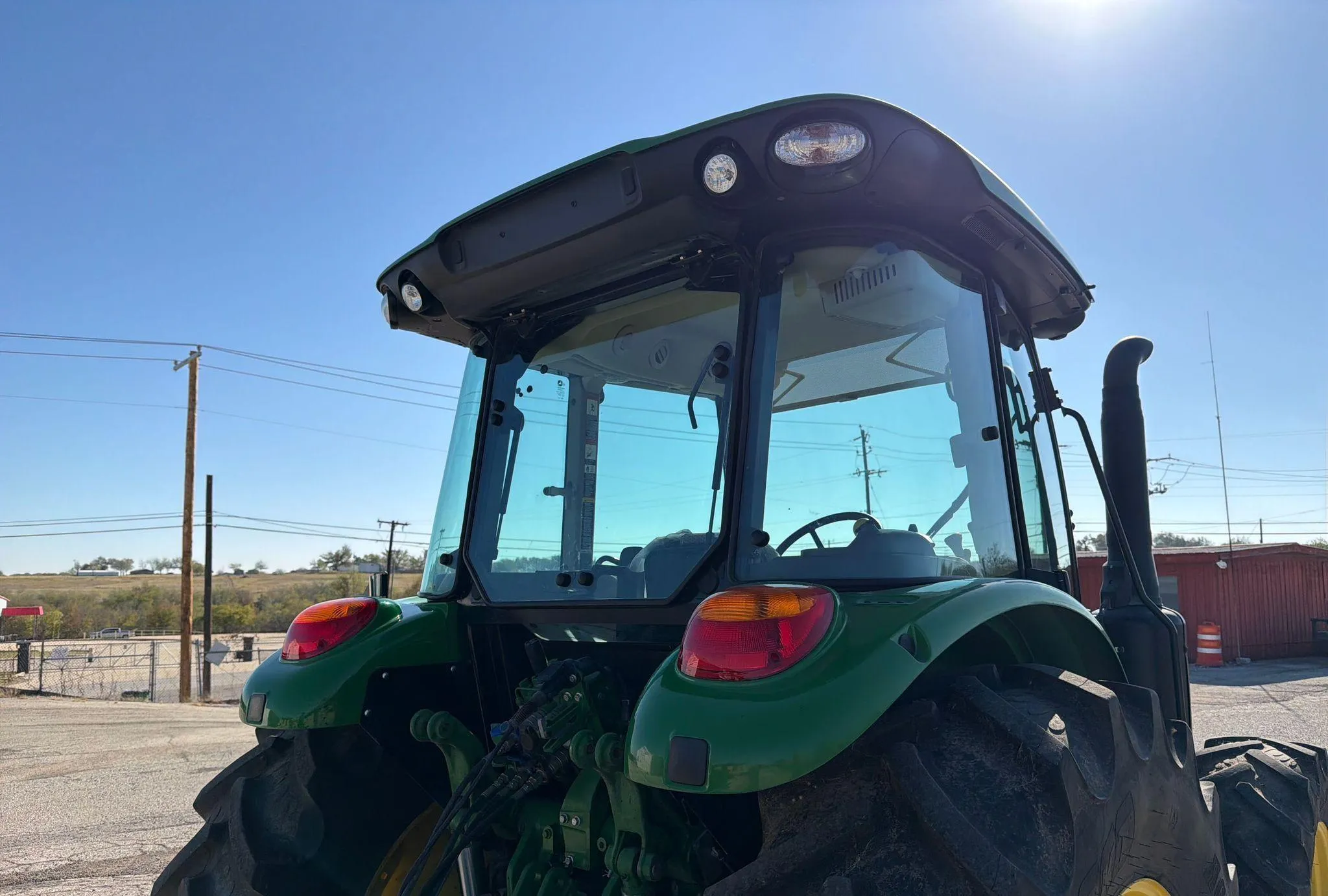 2022 John Deere 5115M MFWD