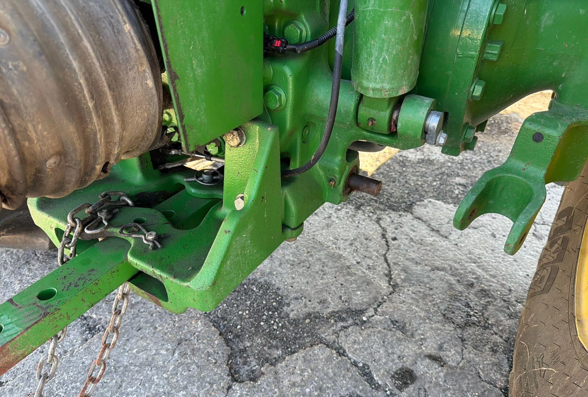 2022 John Deere 5115M MFWD