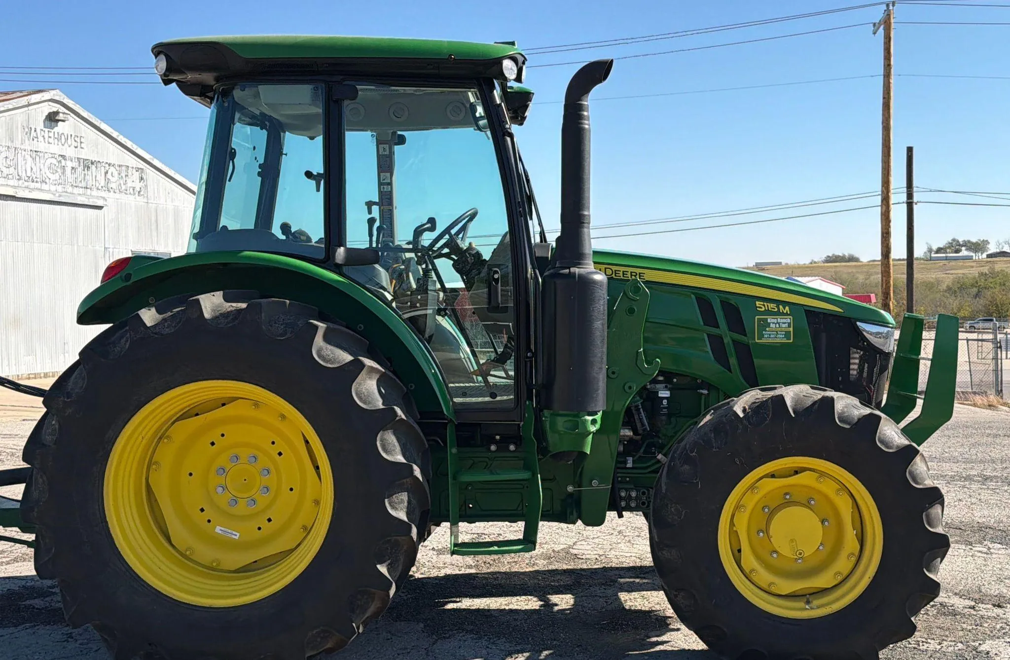 2022 John Deere 5115M MFWD