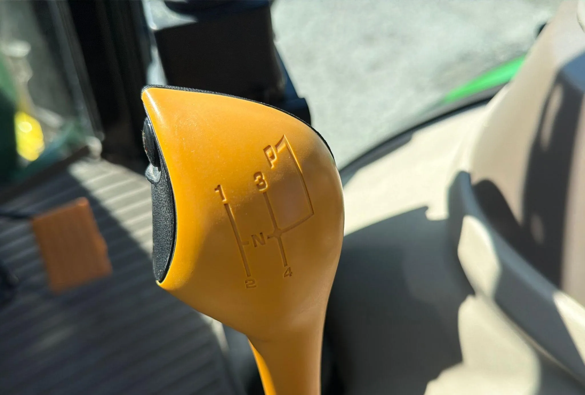 2022 John Deere 5115M MFWD
