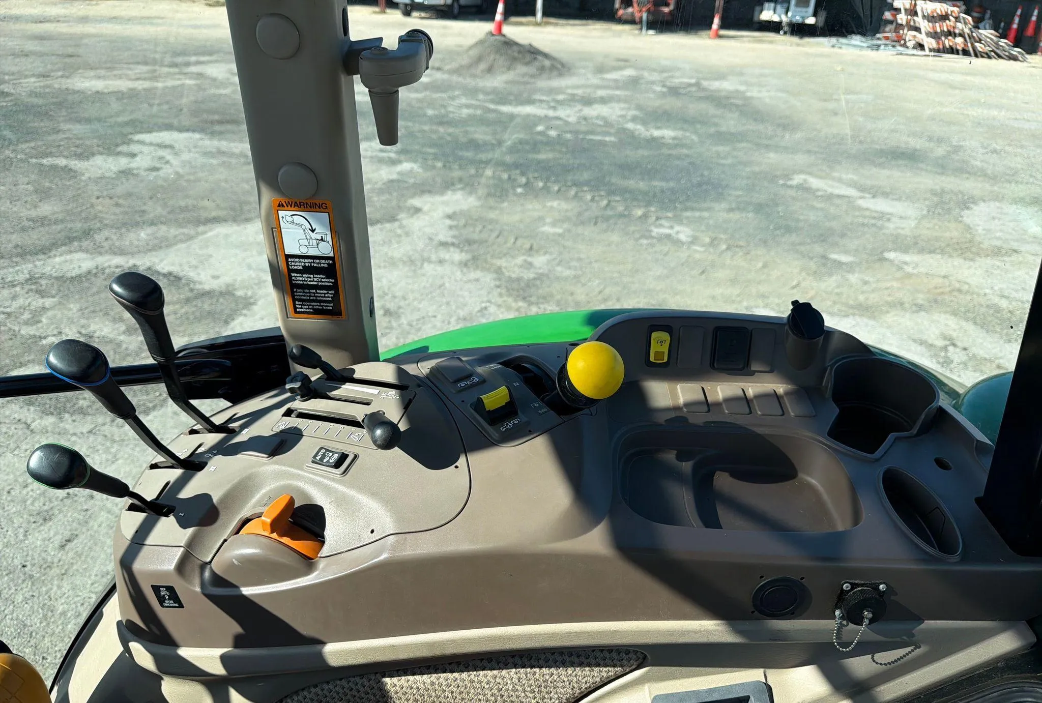 2022 John Deere 5115M MFWD