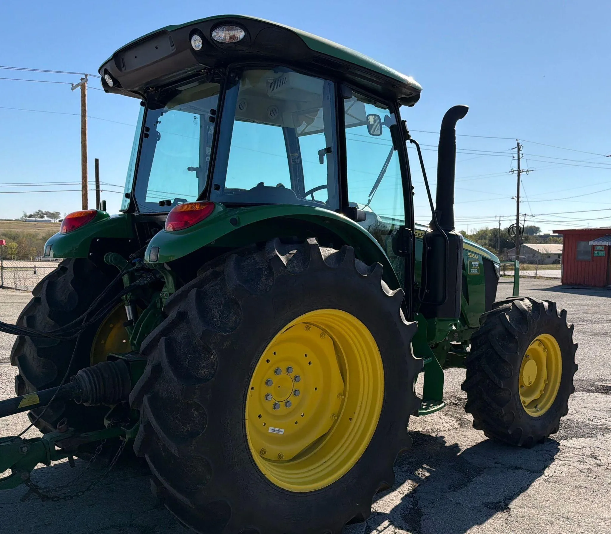 2022 John Deere 5115M MFWD