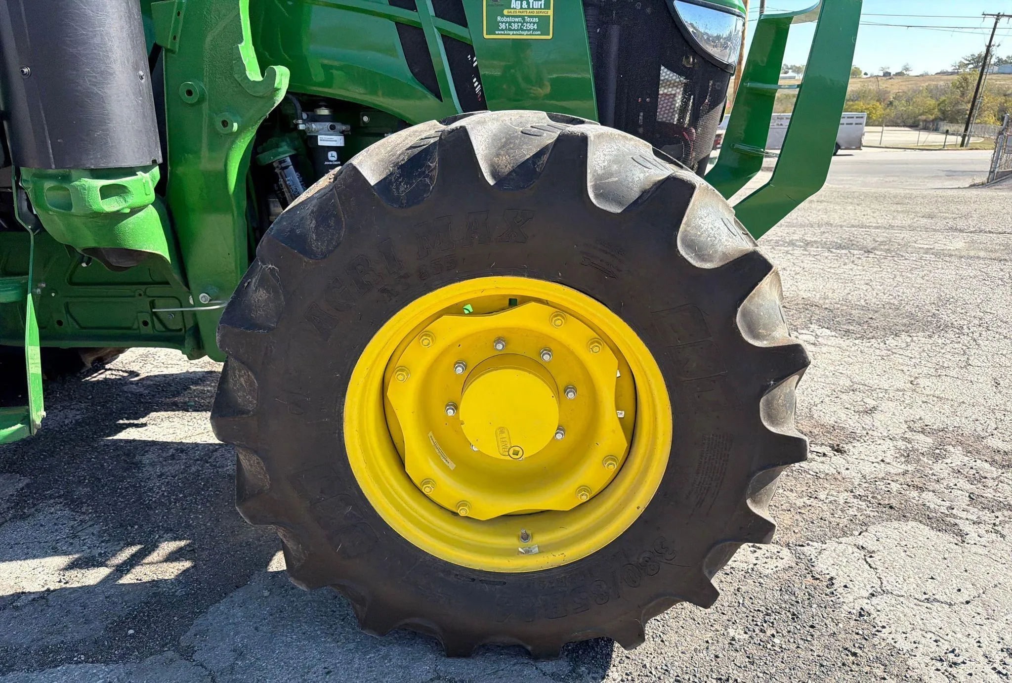 2022 John Deere 5115M MFWD