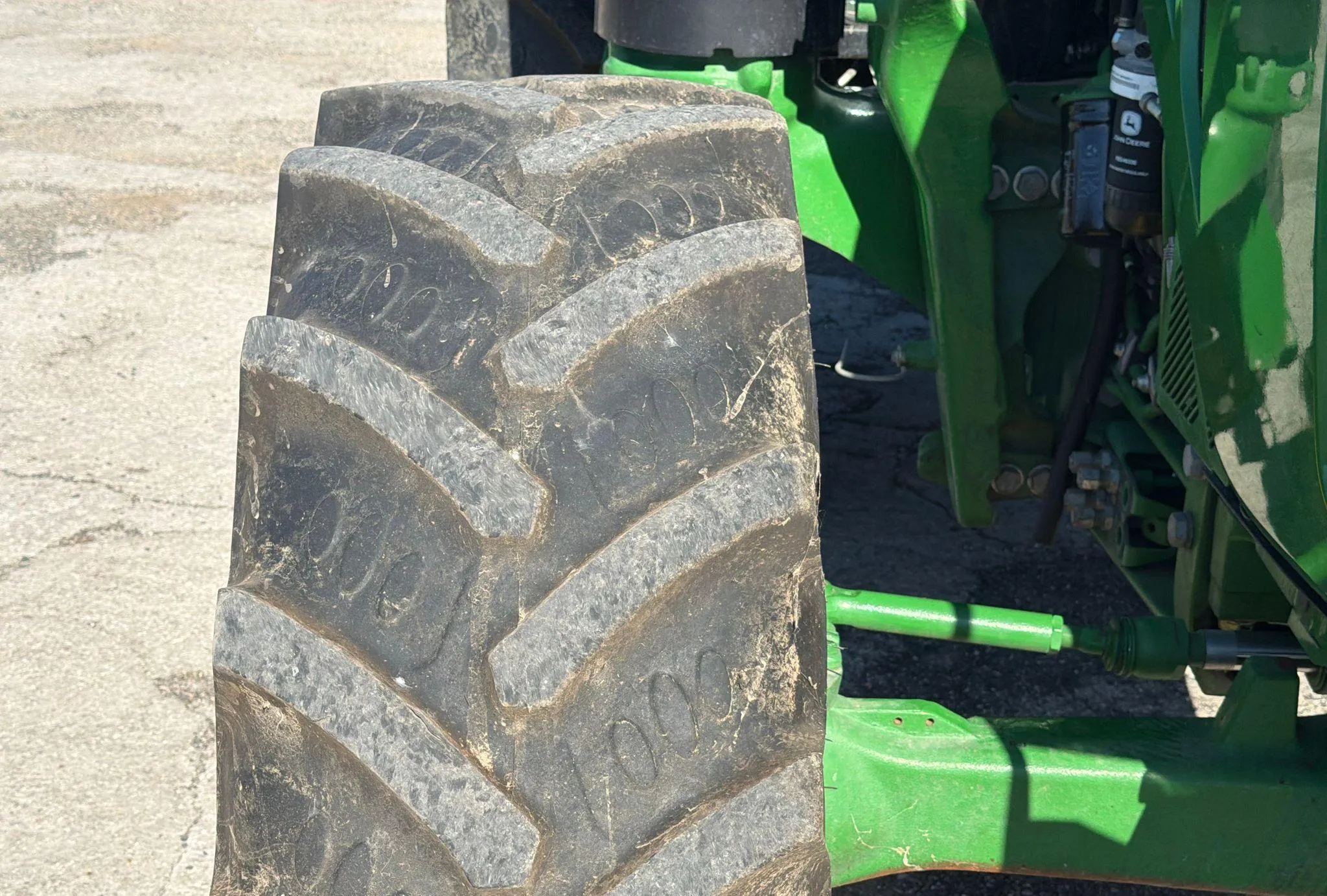 2022 John Deere 5115M MFWD