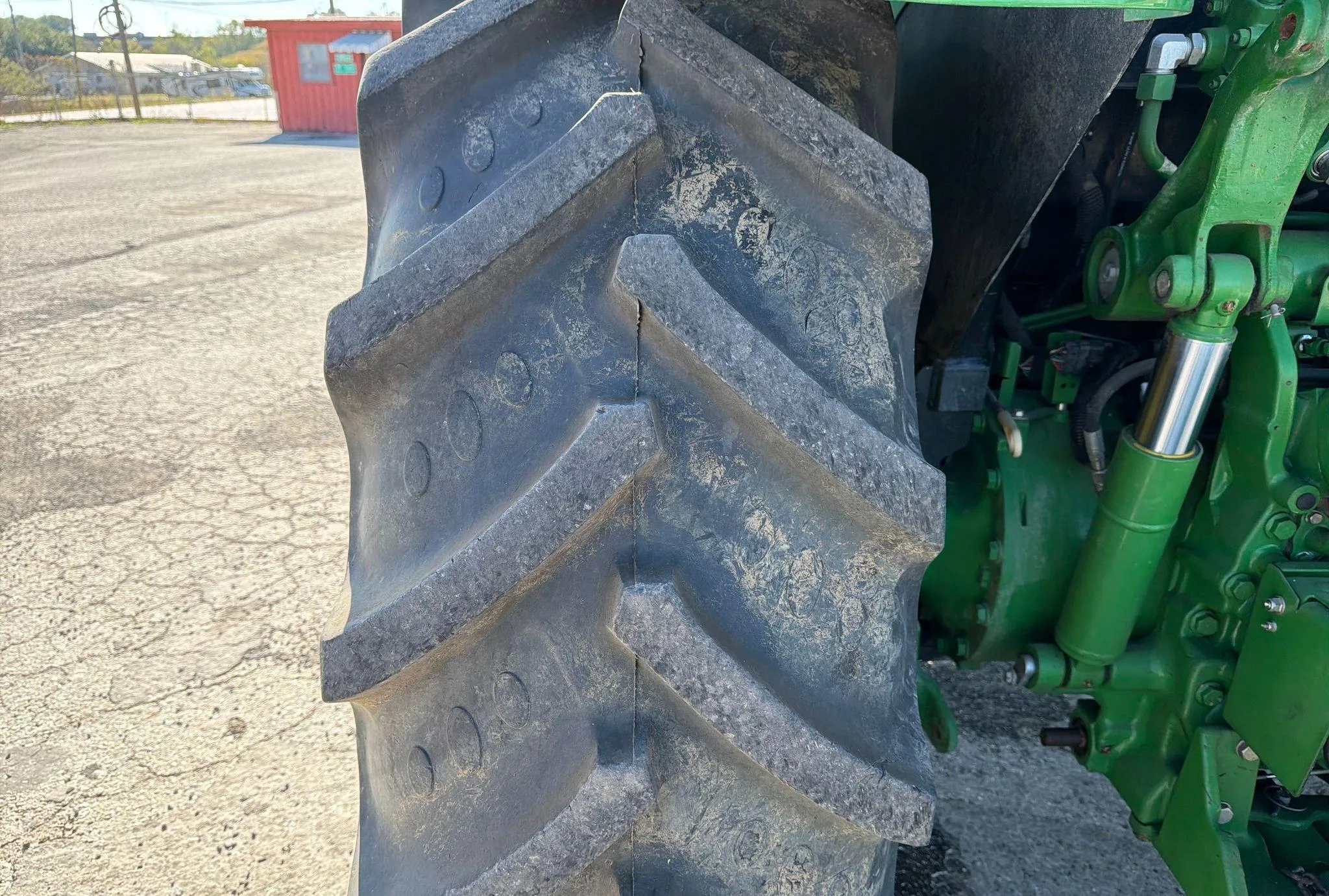 2022 John Deere 5115M MFWD