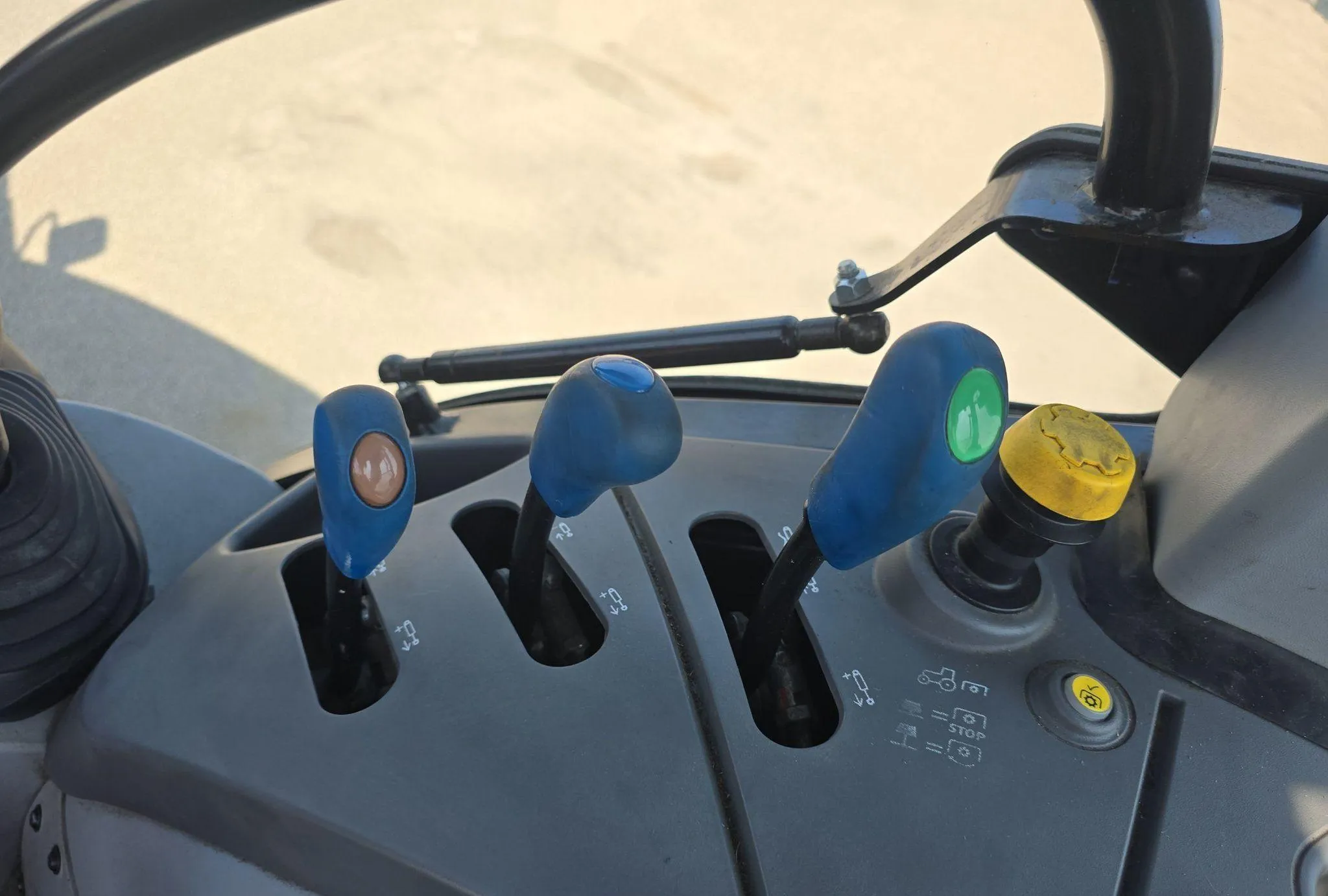 2019 New Holland Powerstar 100 MFWD
