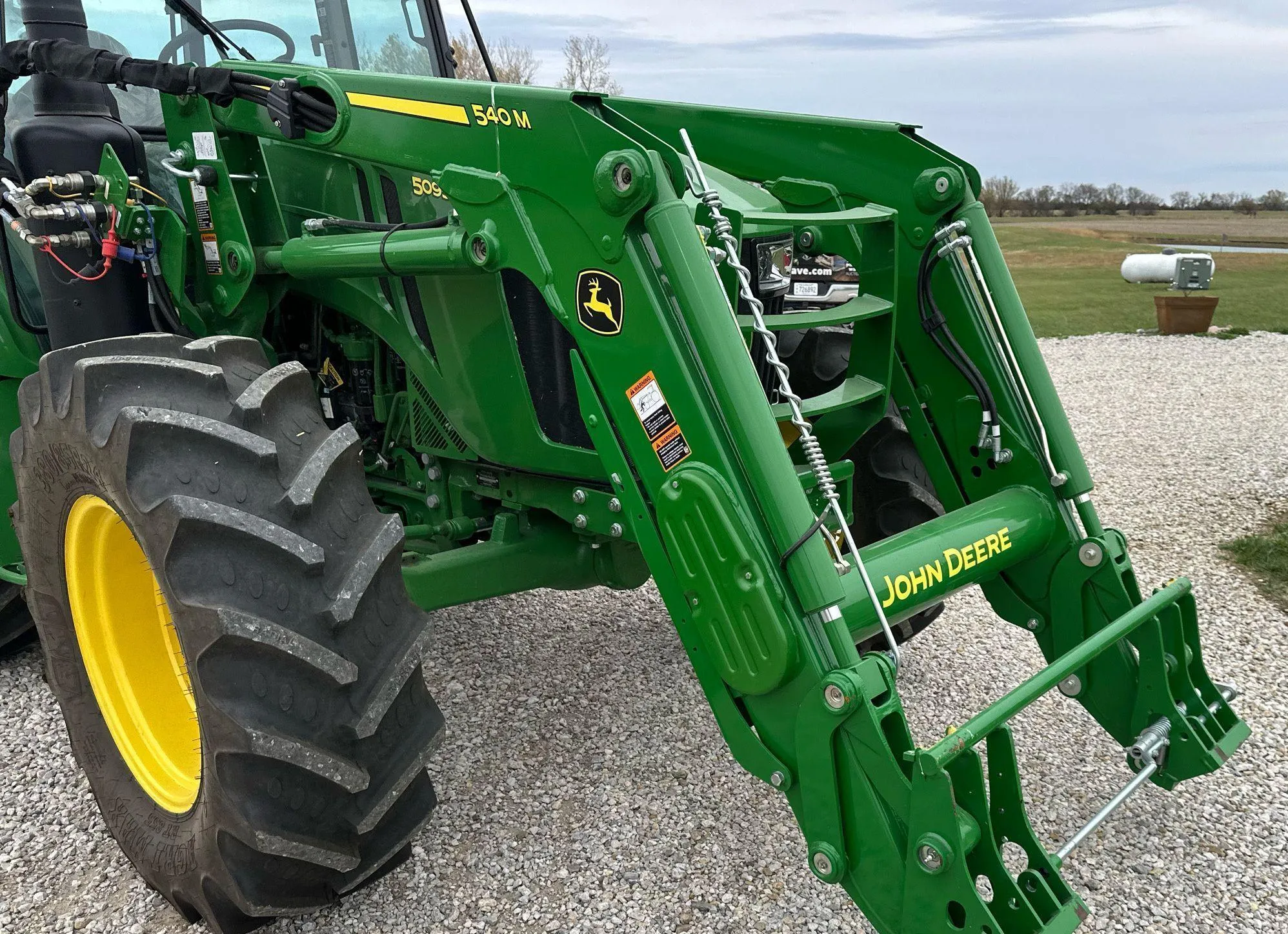 2024 John Deere 5095M MFWD