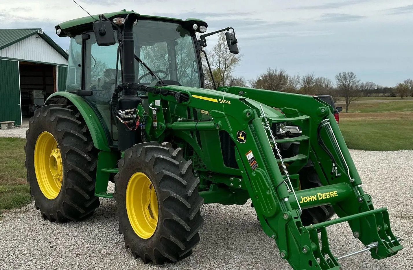 2024 John Deere 5095M MFWD
