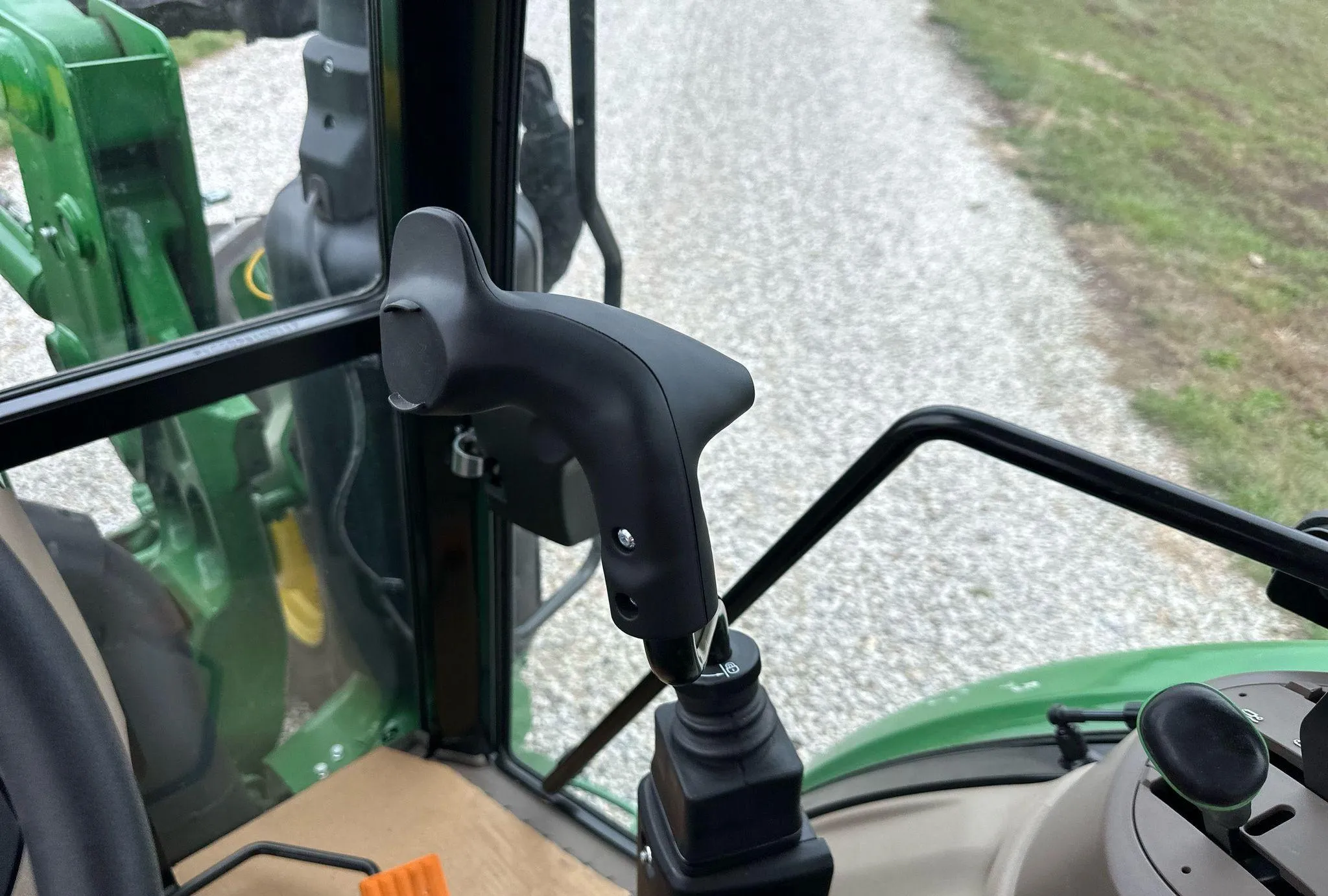 2024 John Deere 5095M MFWD