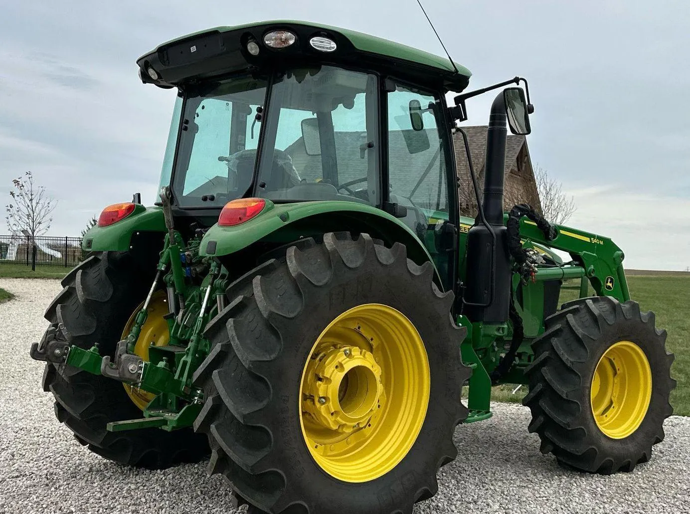 2024 John Deere 5095M MFWD