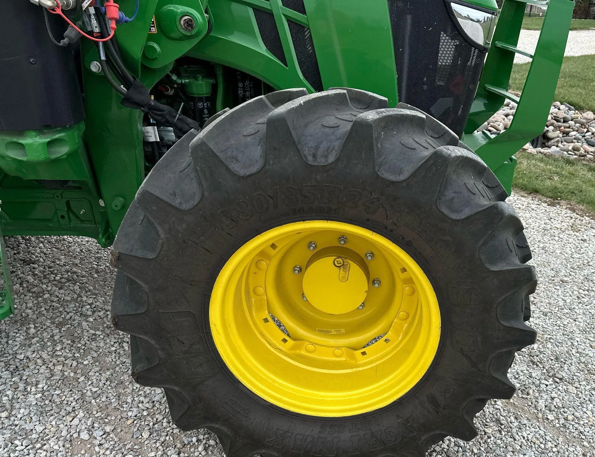 2024 John Deere 5095M MFWD
