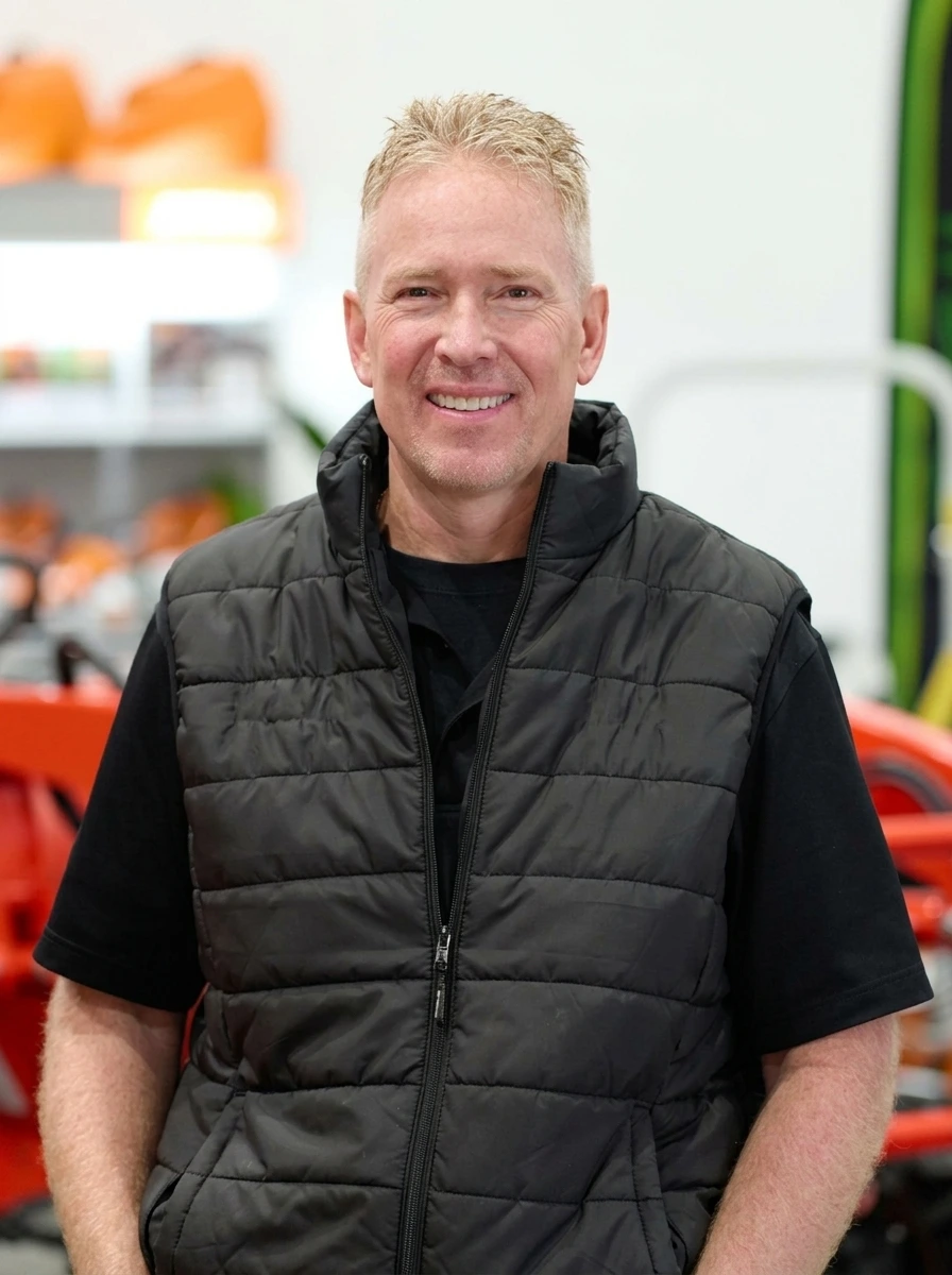 Kyle Thompson alt
